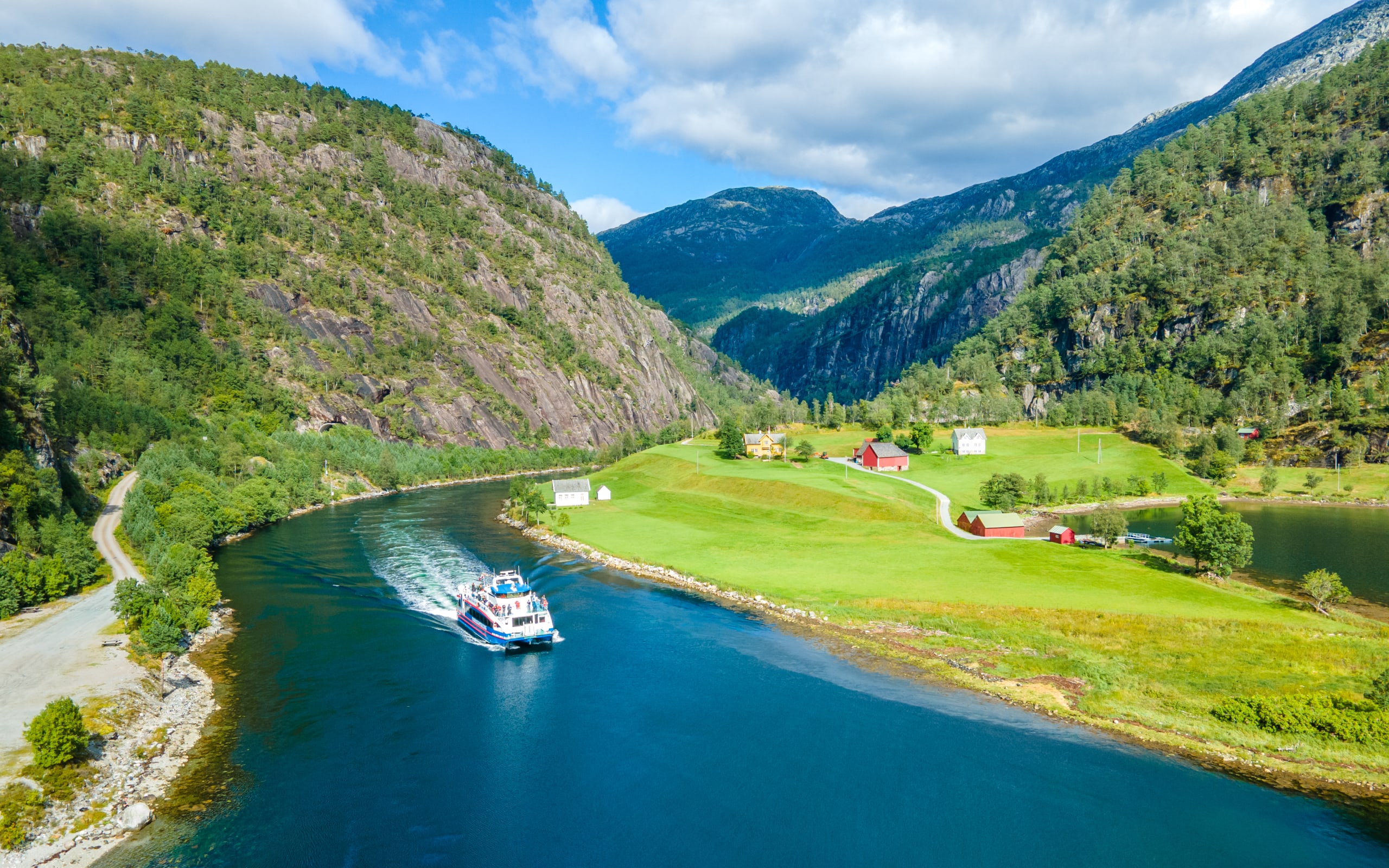 mostraumen fjord & waterfall cruise